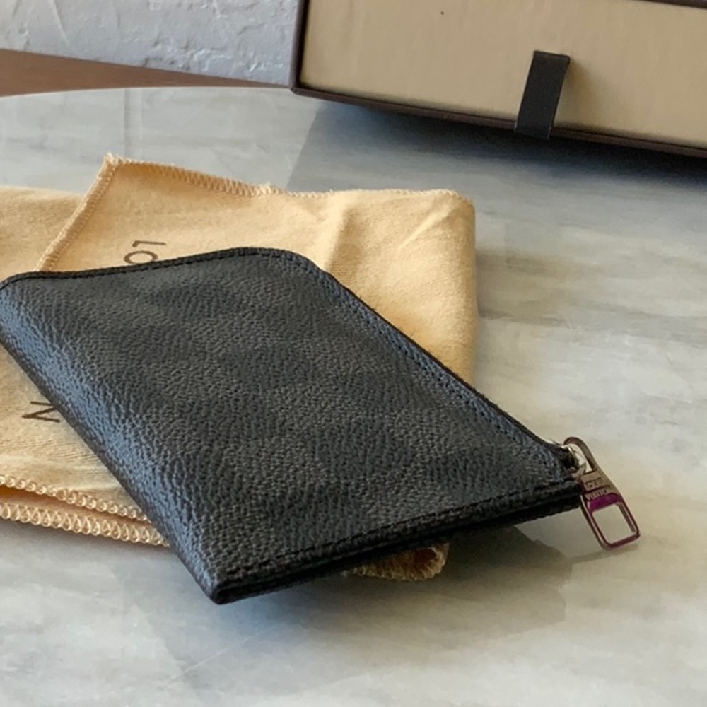 Louis Vuitton Damier Graphite - Picture 8 of 10